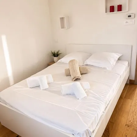 Mado 4 Bedrooms, Pool, 6 Personnes, Ste Lucie De Porto Vecchio Vila